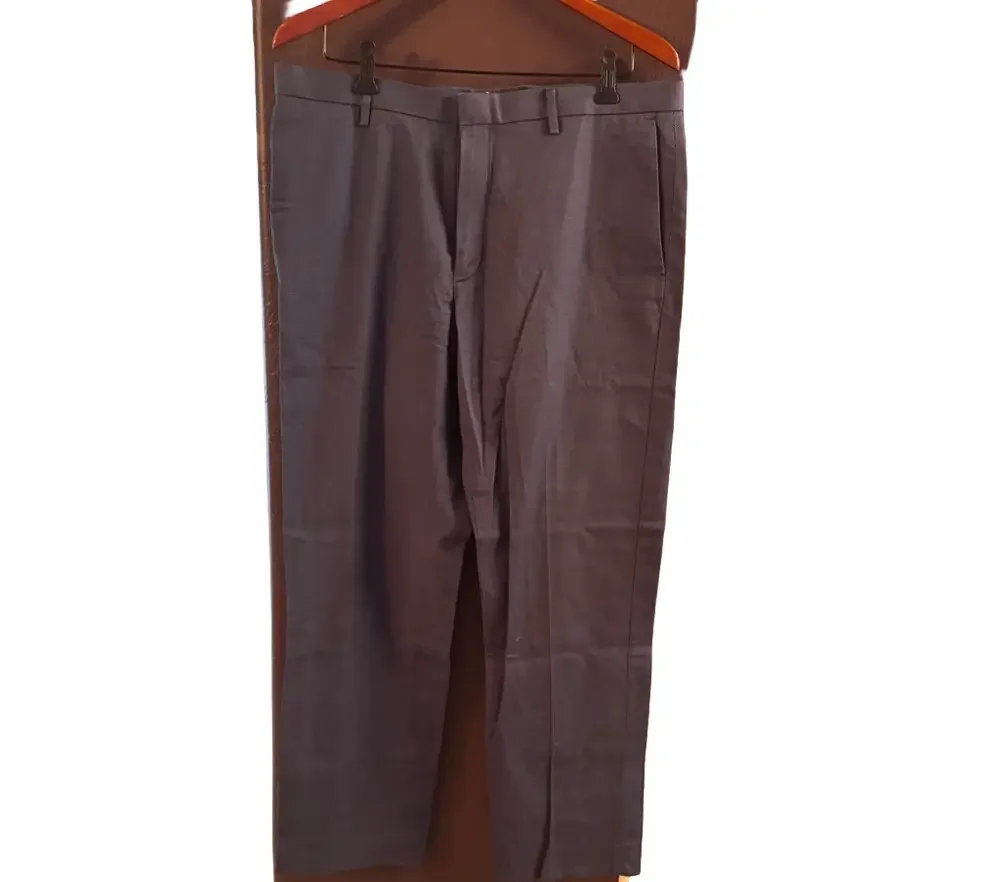 Banana Republic Non-Iron Modern Slim Fit 100% Cotton‎ Blue textured fabric